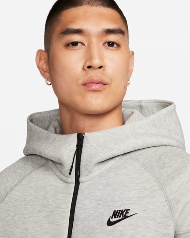 Nike Men’s Tech Fleece Windrunner Tracksuit