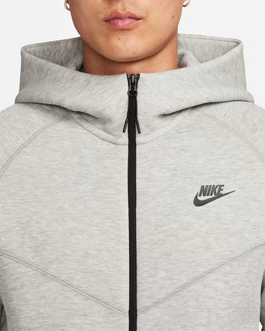 Nike Men’s Tech Fleece Windrunner Tracksuit