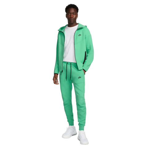 Nike Men’s Tech Fleece Windrunner Tracksuit